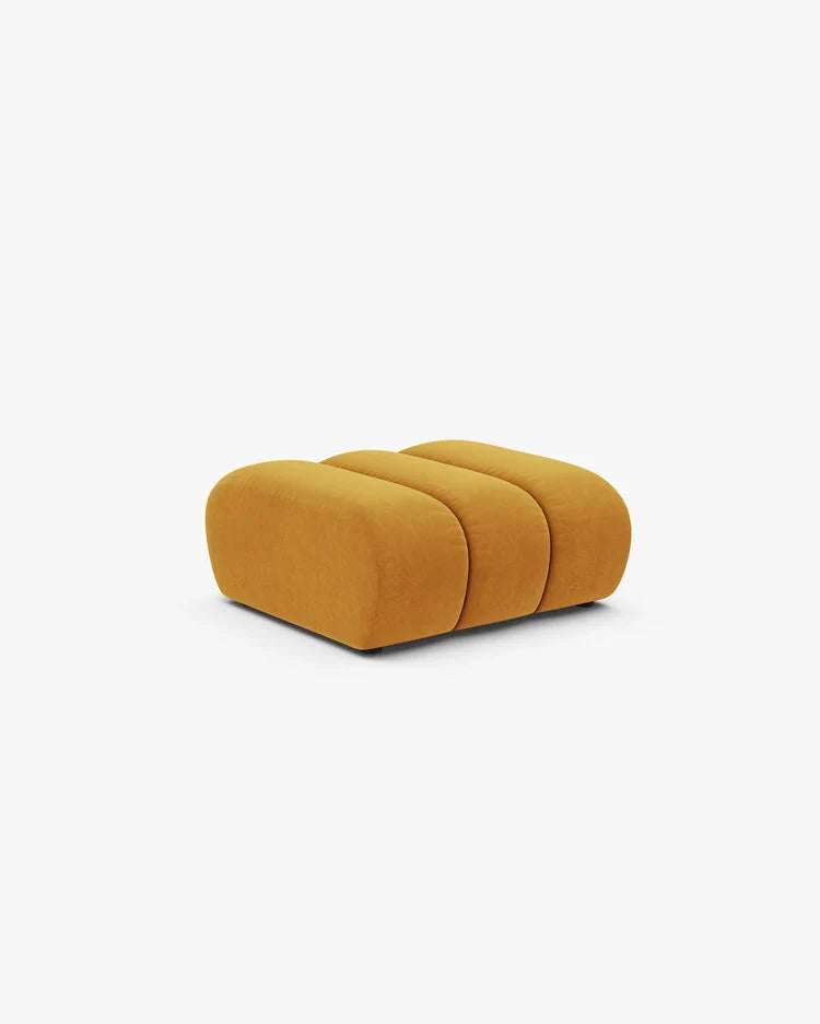 PolsterOase Hocker – Grandé Hocker in Samt, 92 cm Breite, Gelb – Seitenansicht