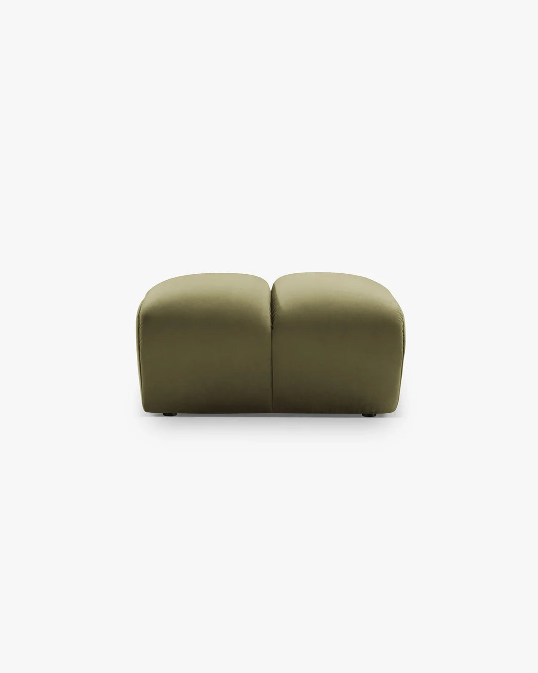 PolsterOase Hocker – Monto Hocker in Samt, 70 cm Breite, Grün – Seitenansicht
