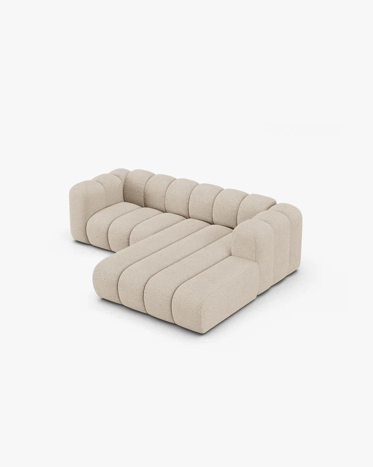 PolsterOase Modulsofa – Grandé Ecksofa 3-Sitzer in Bouclé, 230 cm Breite, Beige, Rechts – Perspektivische Ansicht