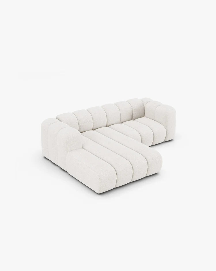 PolsterOase Modulsofa – Grandé Ecksofa 3-Sitzer in Bouclé, 230 cm Breite, Weiß, Links – Perspektivische Ansicht