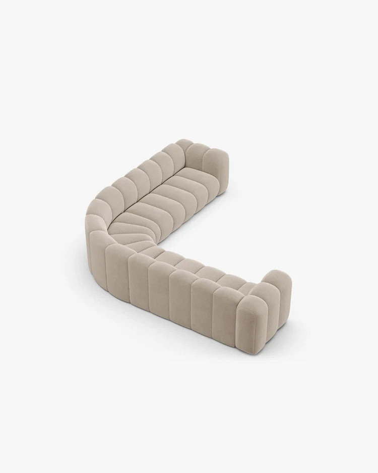 PolsterOase Modulsofa – Grandé symmetrisches Ecksofa 5-Sitzer in Samt, 309 cm Breite, Beige – Ansicht 4