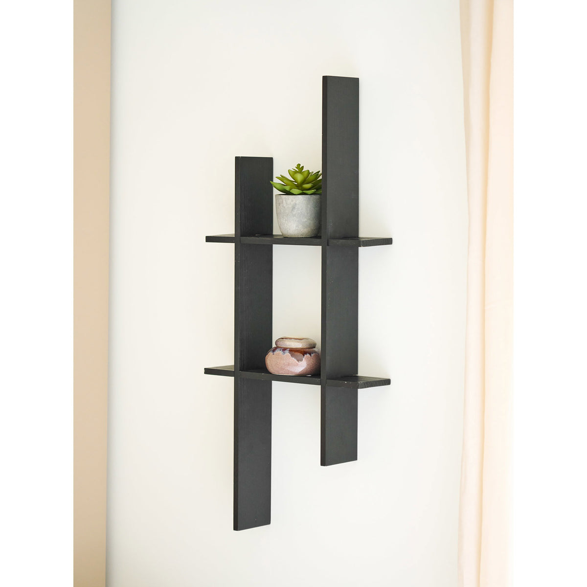 PolsterOase Möbel – Mostar Wandregal aus Kiefernholz, Schwarz, 86 cm – Ansicht 6