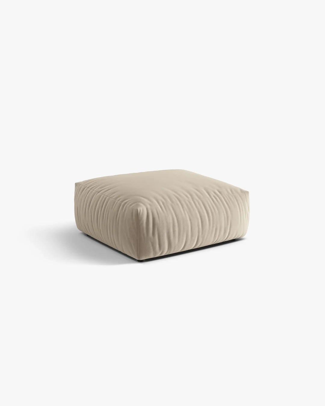 PolsterOase Sofa – BONO Pouf in Samt, 100 x 85 cm, Leichtes beige – Frontalansicht