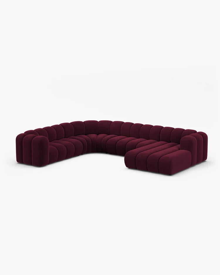 PolsterOase Sofa – Grandé Wohnlandschaft 6-Sitzer in Samt, 370 cm Breite, Burgund, Links – Seitenansicht