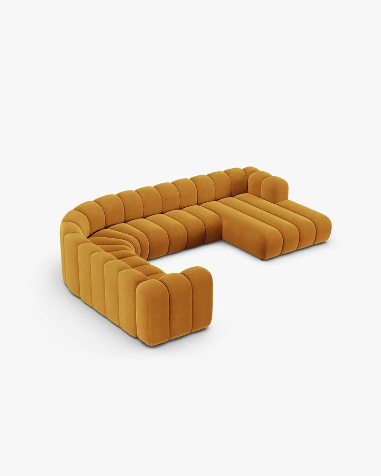 PolsterOase Sofa – Grandé Wohnlandschaft 6-Sitzer in Samt, 370 cm Breite, Gelb, Links – Perspektivische Ansicht