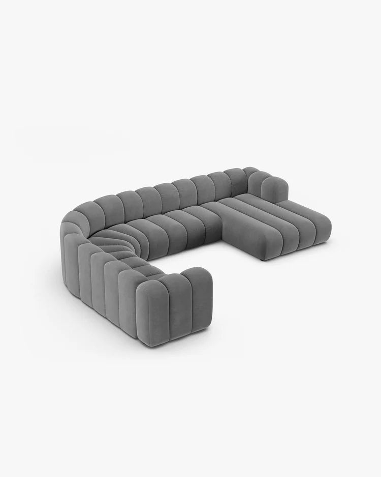 PolsterOase Sofa – Grandé Wohnlandschaft 6-Sitzer in Samt, 370 cm Breite, Hellgrau, Links – Perspektivische Ansicht