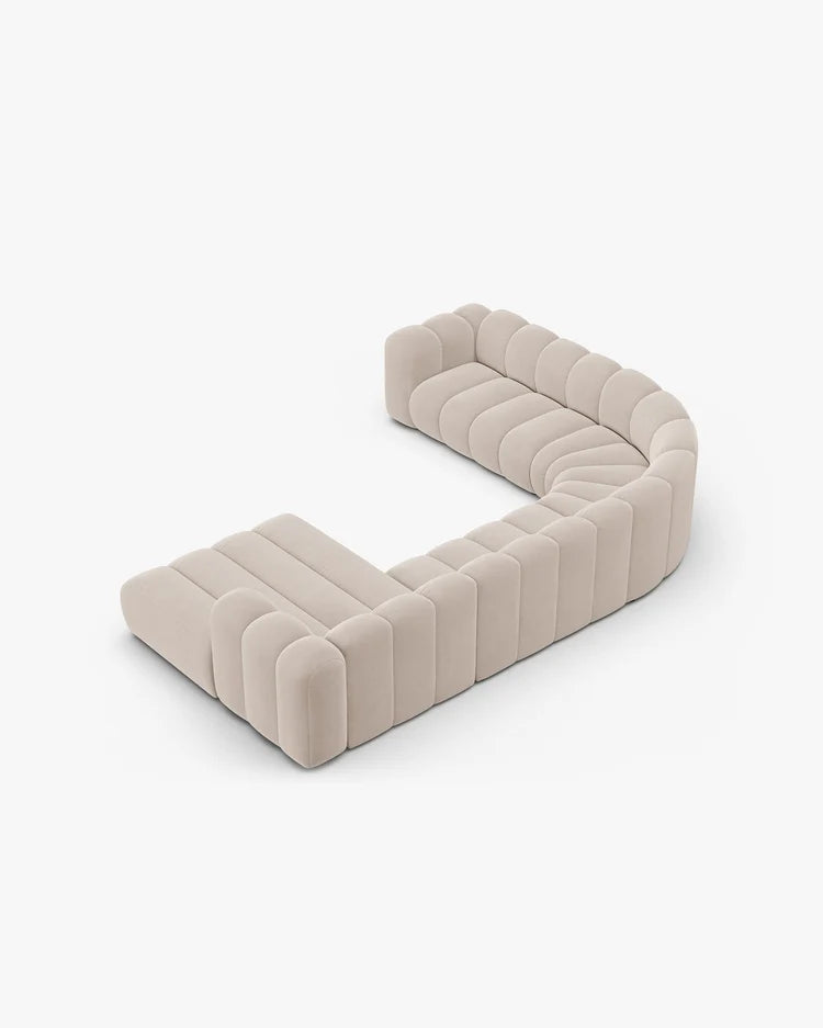 PolsterOase Sofa – Grandé Wohnlandschaft 6-Sitzer in Samt, 370 cm Breite, Leichtes beige, Links – Detailansicht