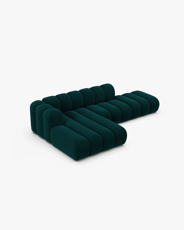 PolsterOase Sofa – Grandé offenes Ecksofa 5-Sitzer in Samt, 299 cm Breite, Deep Petrol, Links – Perspektivische Ansicht