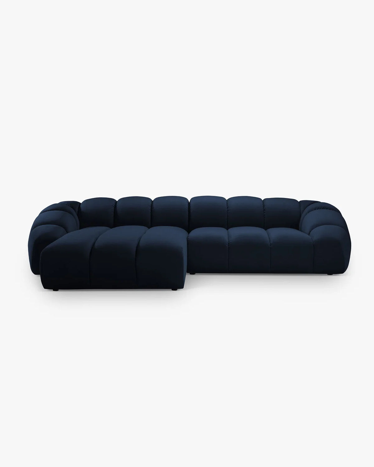 PolsterOase Sofa – Monto Ecksofa 4-Sitzer in Samt, 305 cm Breite, Königsblau, Links – Frontalansicht