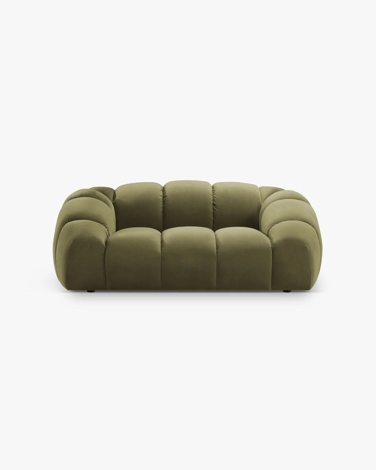 PolsterOase Sofa – Monto Sofa 2-Sitzer in Samt, 200 cm Breite, Grün – Frontalansicht