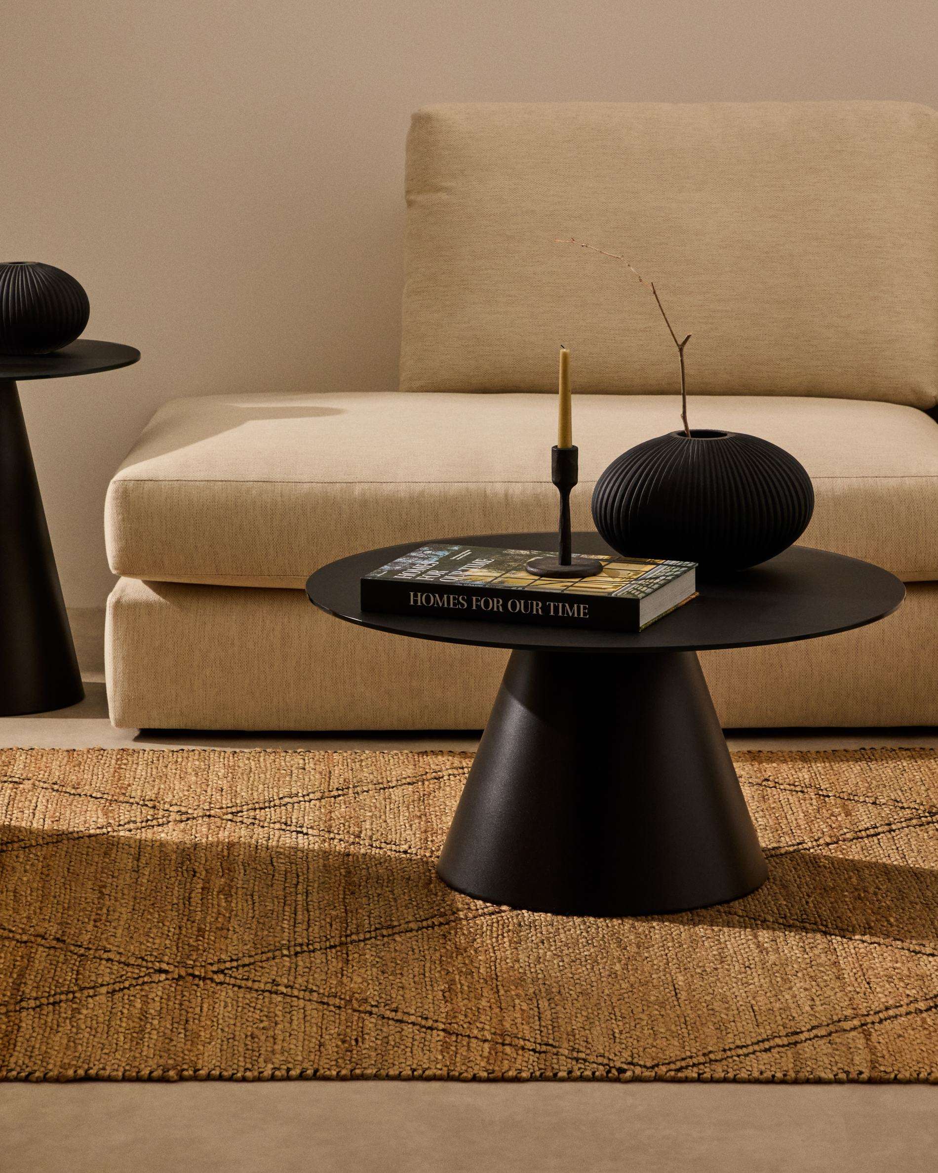 Wilshire Couchtisch Ø80 cm – Designer Couchtisch aus Milchglas & schwarzem Stahl