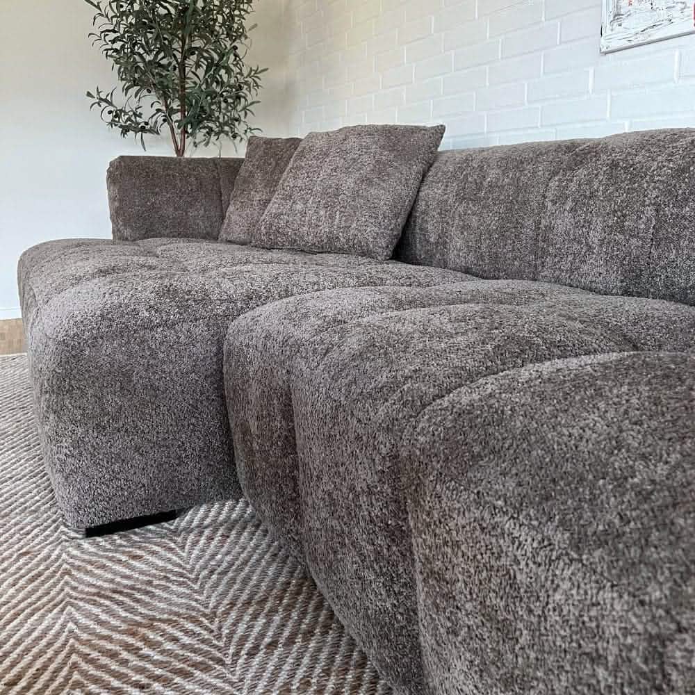 Bora Ecksofa (links) in Bouclé Grau, 304 cm Breite | PolsterOase