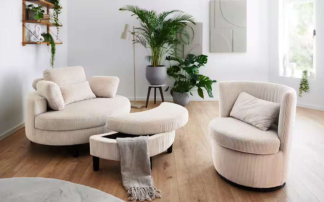 Loveseat / Sessel in Cord Creme / Beige mit Stauraumhocker