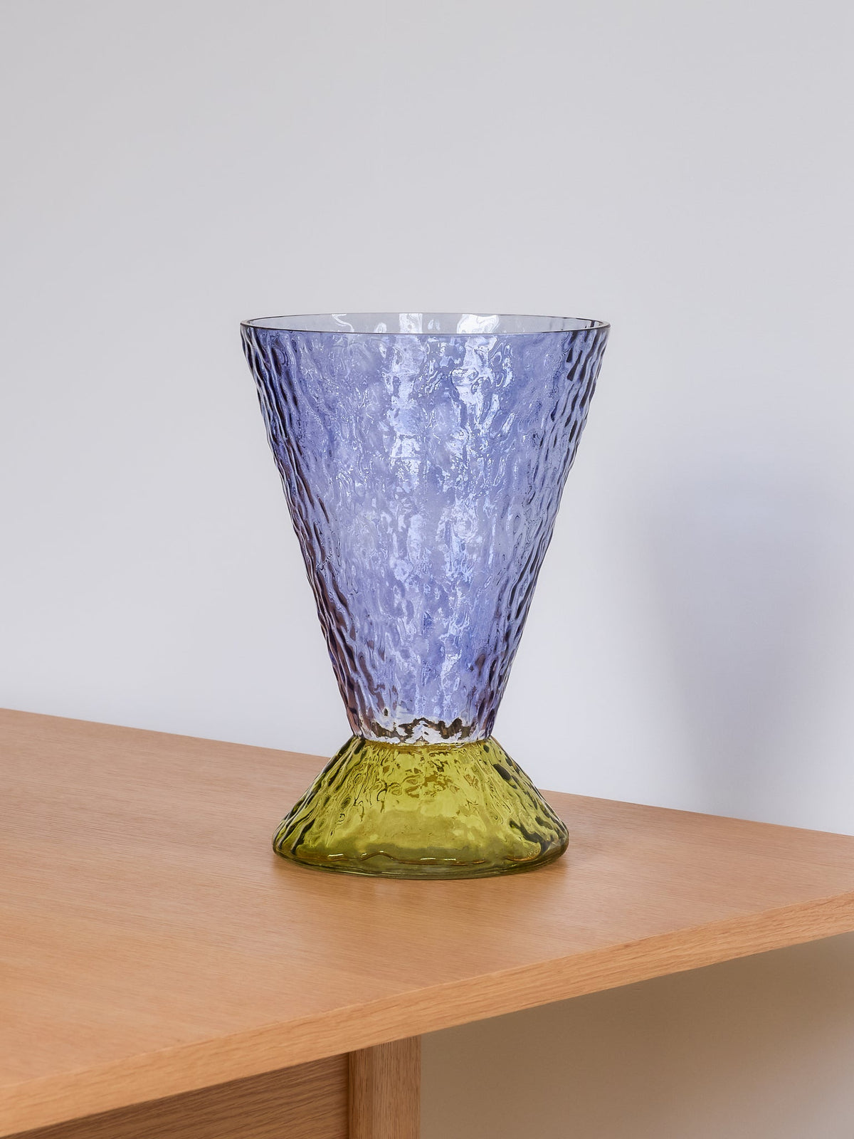 PolsterOase Möbel – Abyss Vase aus mundgeblasenem Glas, Blau – Ansicht 13