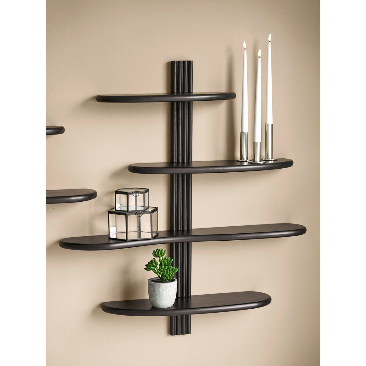PolsterOase Möbel – Aliano Wandregal aus Eiche, Schwarz, 80 × 88 cm – Ansicht 5