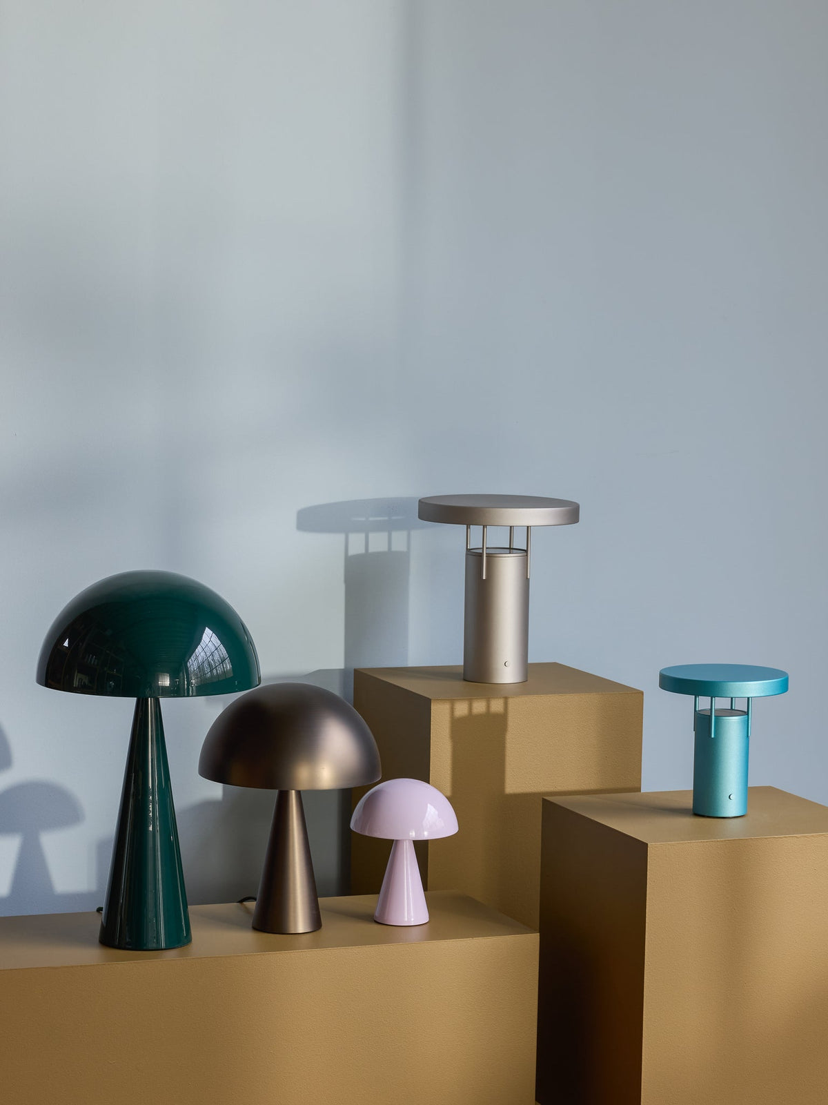PolsterOase Möbel – BringMe Akku, Tischlampe, Metallic, Sand – Ansicht 5