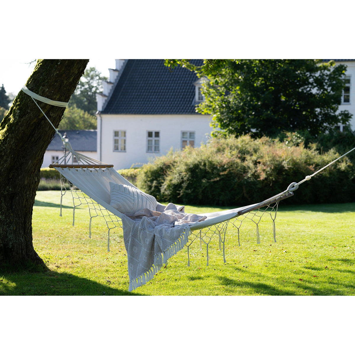 PolsterOase Möbel – Edessa Hängematte aus Baumwollmix und Lärchenholz, Off, White – Ansicht 5